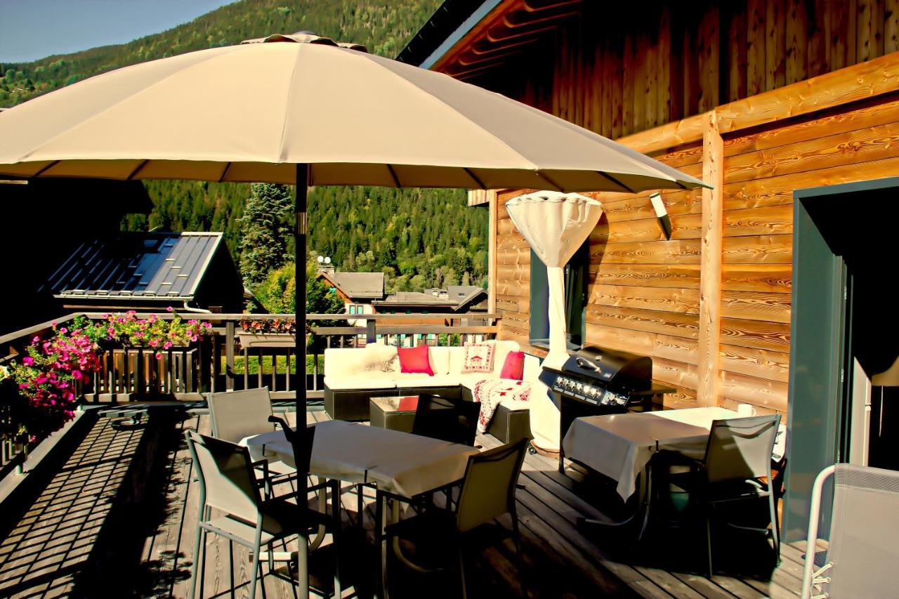 Chalet Amour Blanc Chamonix เลอุชส์ ภายนอก รูปภาพ